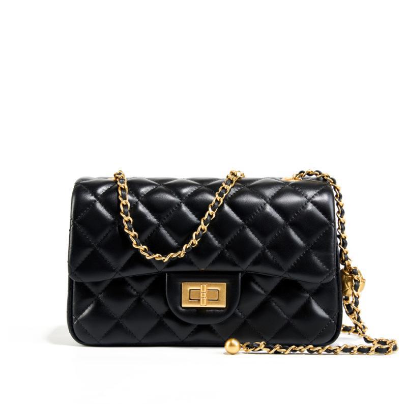 

Сумка-мессенджер из овчины Diamond в стиле 2024 года, женская, из натуральной кожи, с цепочкой из золотых шариков