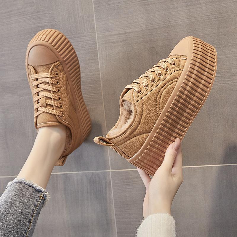 Platform Biscuit Shoes Women's 2025 Autumn and Winter Velvet Explosion Leather Little White Shoes Versatile Muffin Bottom Casual Board Shoes In