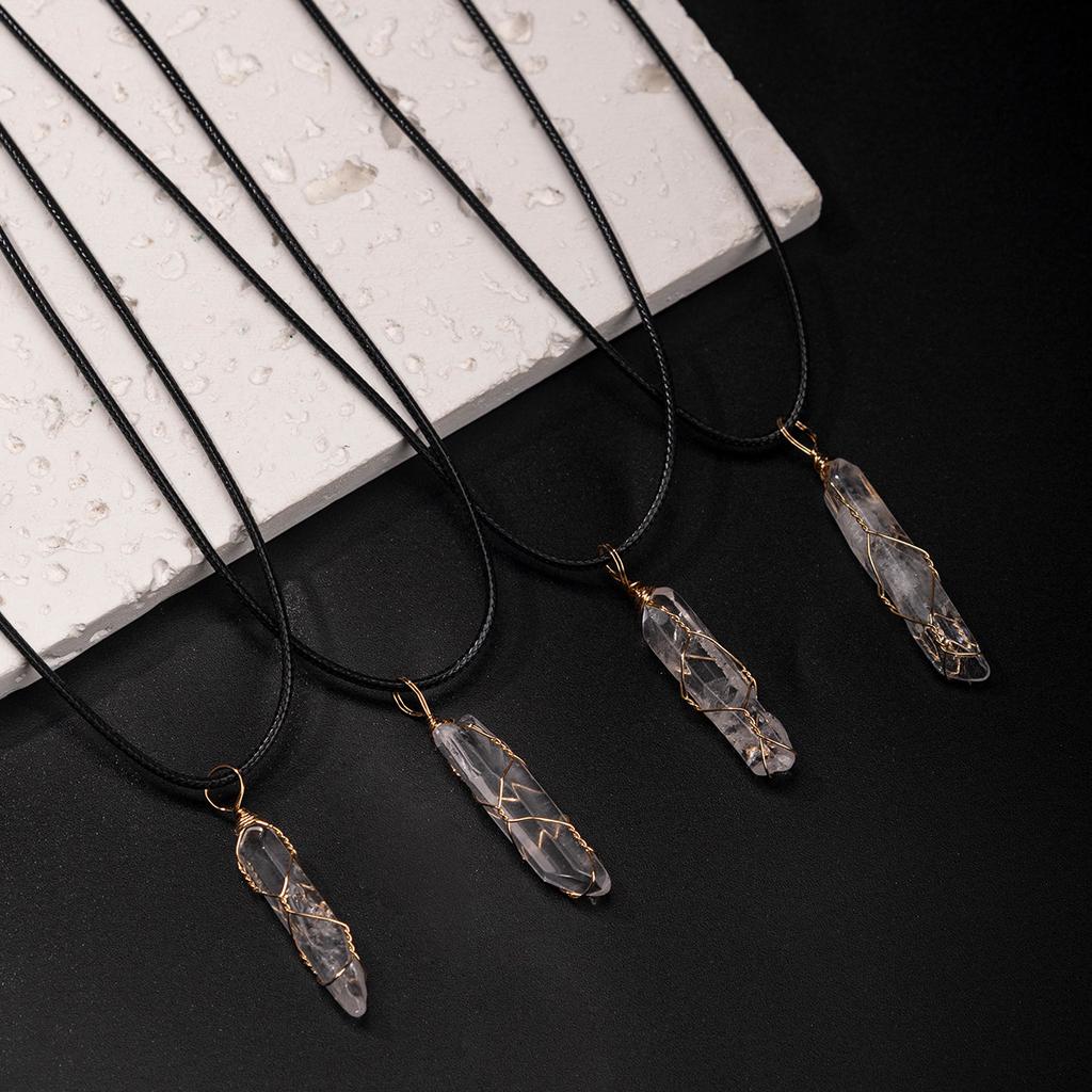 Colgante de cristal natural, cristal blanco, forma flexible, collar de seda, joyería irregular, regalo de Navidad, regalo de San Valentín, regalo para novia
