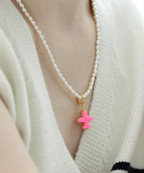 Bonbeau Kitsch Color Airplane Pendant