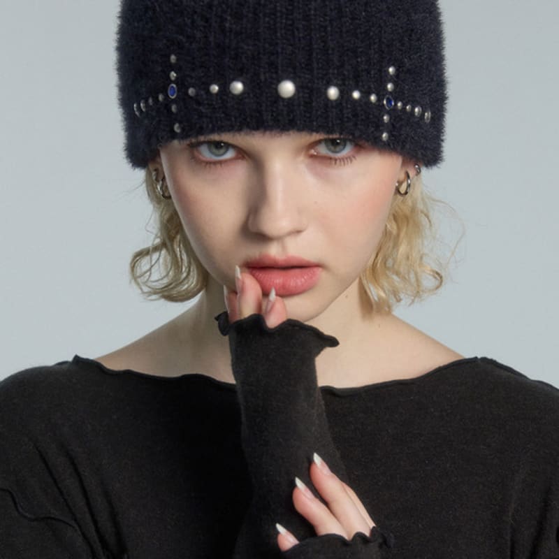 

ОоХ-Ахх! ШАПКА БИНИ С КРЕСТОВЫМИ ШИПАМИ (ЧЕРНЫЙ) FREE