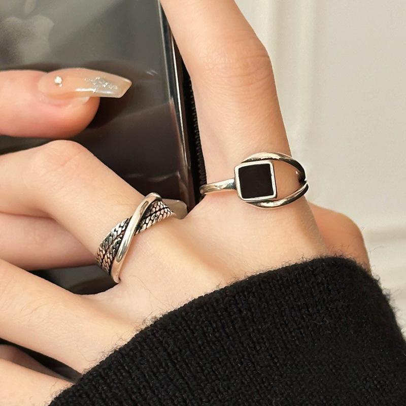 Retro Black Geometric Half-Circle Square Ring – Women's Trendy Open Index Finger Hip-Hop Accessory