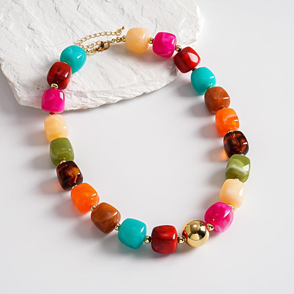 Collier Cœur Dégradé Acrylique - Chaîne de Clavicule Dopamine Haut de Gamme Européen & Américain.