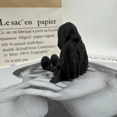 Geisterstatue Ornament Gesichtsloser Geist 3D-gedruckte gotische Todesstatue Heimdekoration