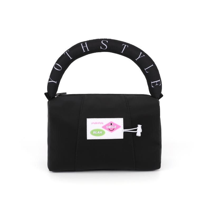 

Spring and summer colorful nylon messenger bag niche toast bag cloth bag pillow bag handbag fashionable and versatile 24*14*11cm чорний