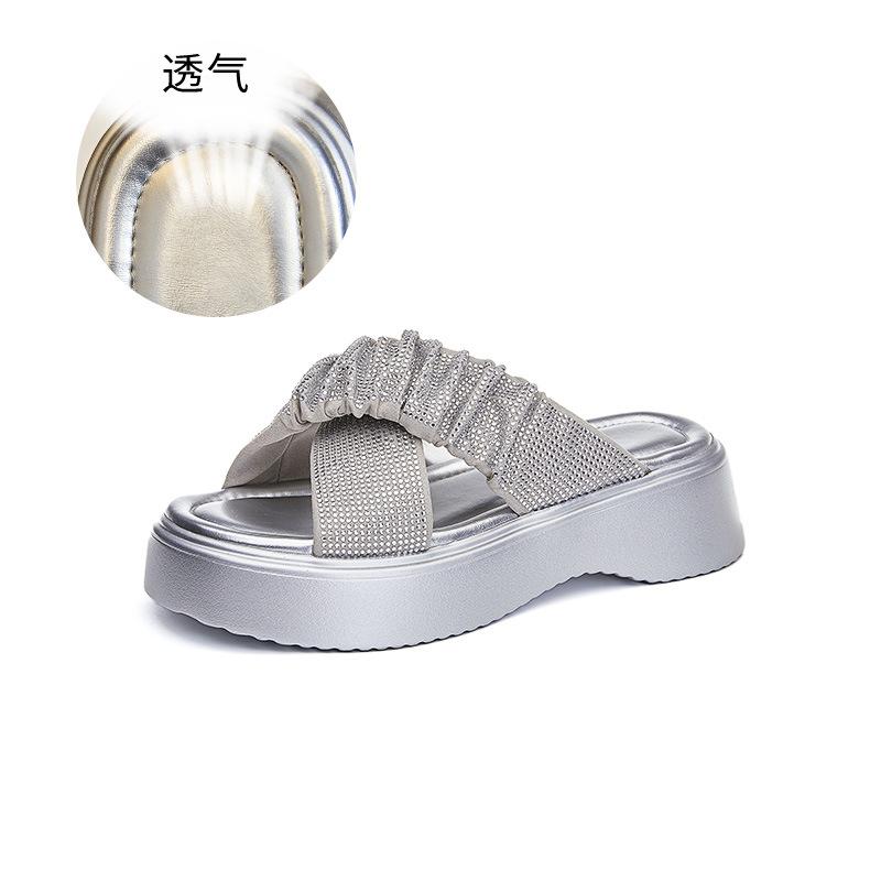 Rhinestone beach slippers women's 2025 summer new outer wear open-toed women's casual fashion half-drag platform women's shoes