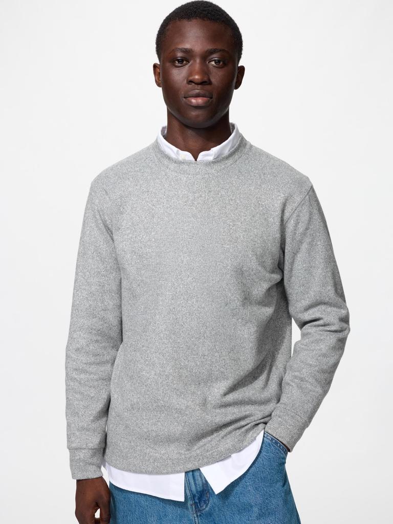 Uniqlo SofT KniT Fleece Crew Neck T