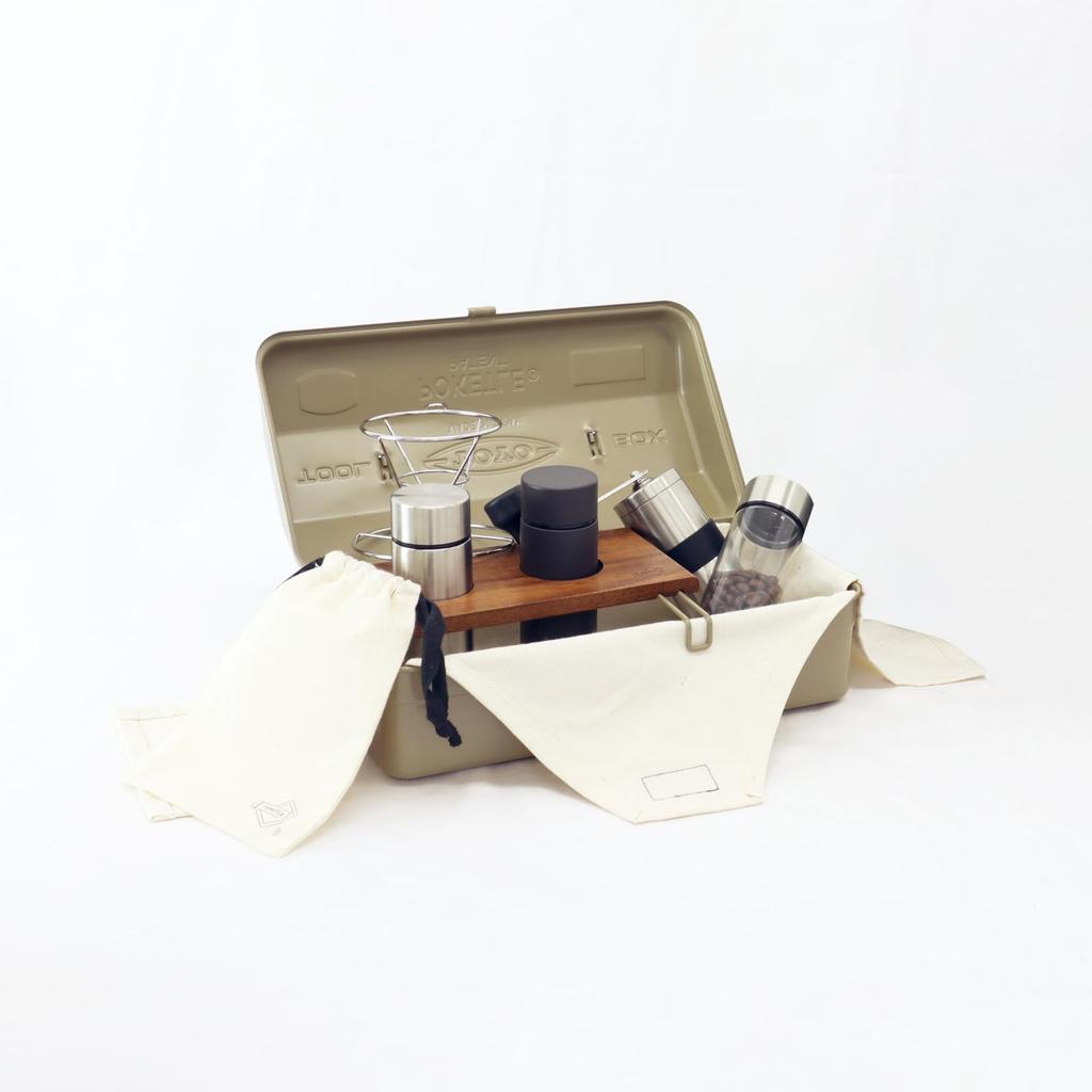 POKETLE Coffee Kit by Toyo includes a tool hand and coffee equipment set Steel, box, grinder, mill, filter, (beige)