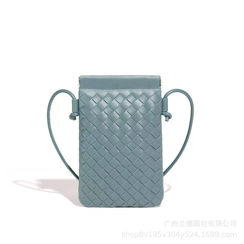 Handmade Mobile Phone Retro Shoulder Bag Fashion Casual Wind Oblique Span Women'S Bag Bag