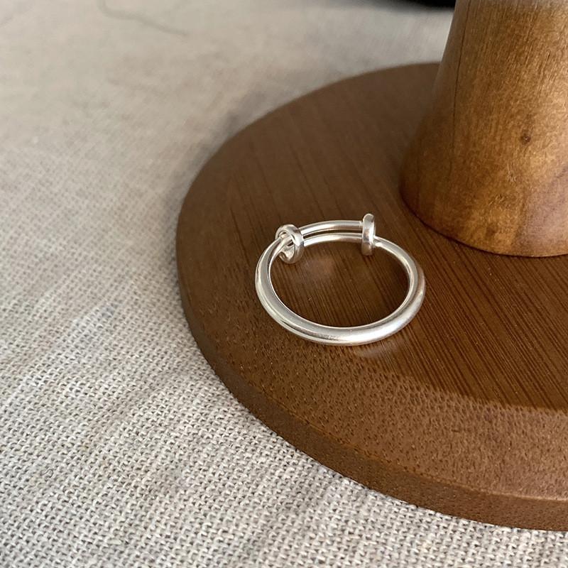 

Ins Modern Style Geometric Wide Letter Ring For Women Unique Adjustable Design Copper