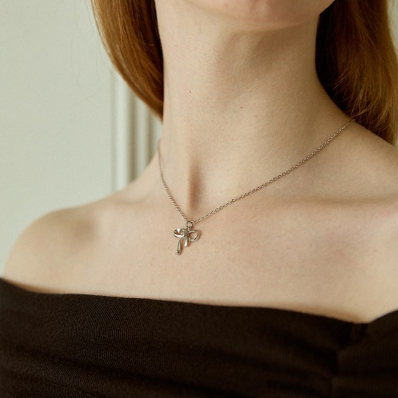 

PINK PINEAPPLE WAVE RIBBON NECKLACE_SILVER SILVER_FREE