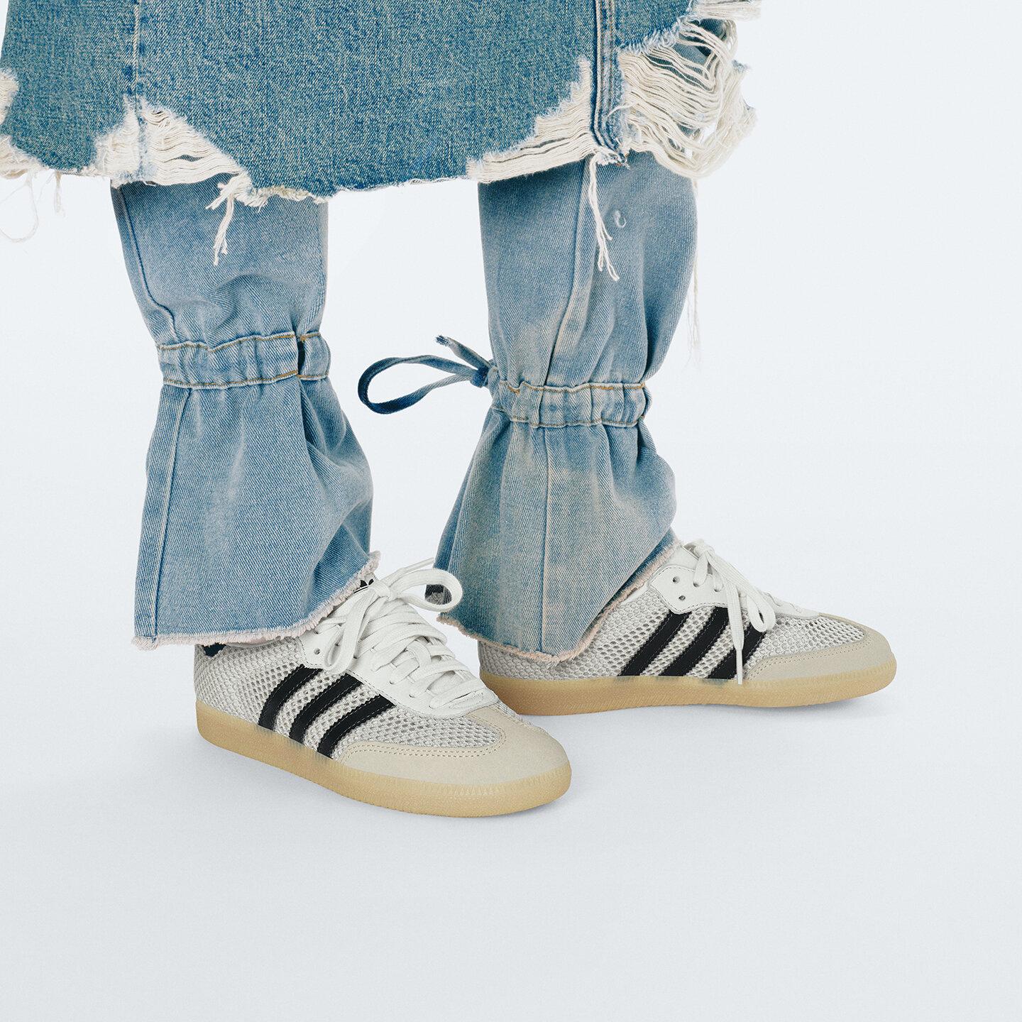 adidas Wmns Samba OG  Off White Carbon Gold  36.5