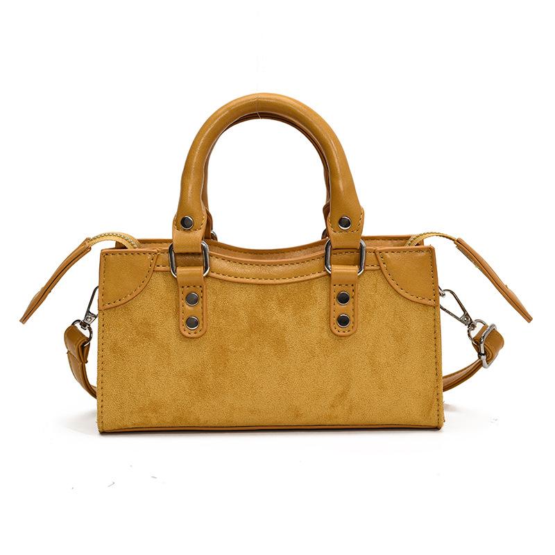 Shoulder Bag Women's Niche Design New Fashion Texture Messenger Bag Bag Women's Versatile Commuter Handbag