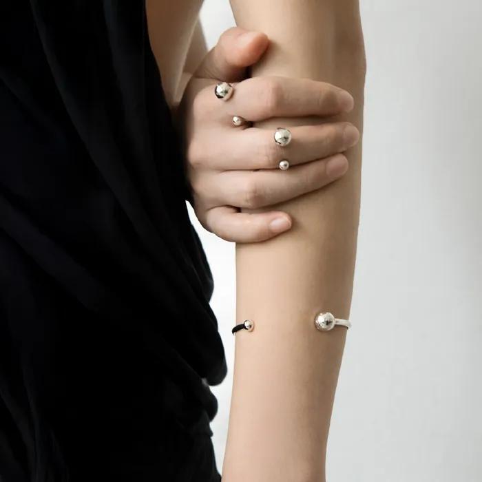 dot ball bangle