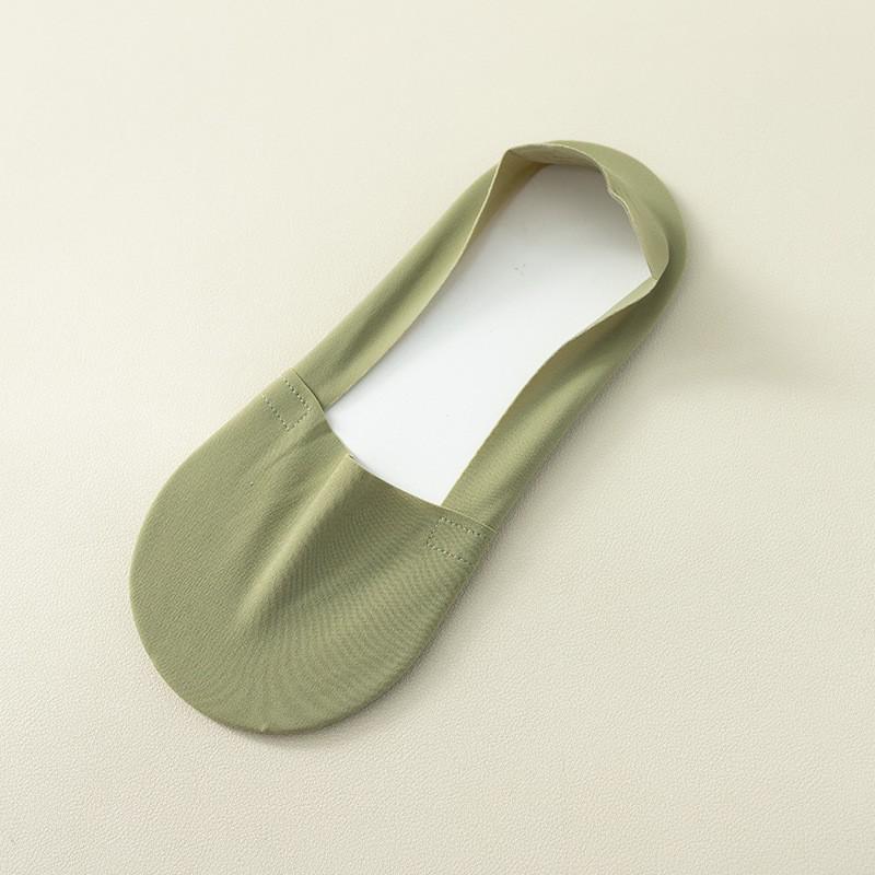 Women's Non-Slip Ice Silk Ankle Socks - Breathable, Sweat-Absorbent, Invisible Design with Deep Cut