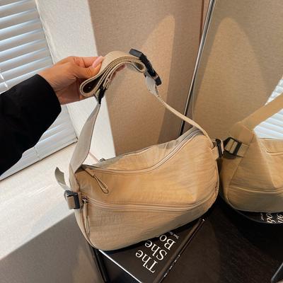 Casual Single-shoulder Backpack for Female College Students, Lightweight and Large-capacity Fashionable Commuting Bag