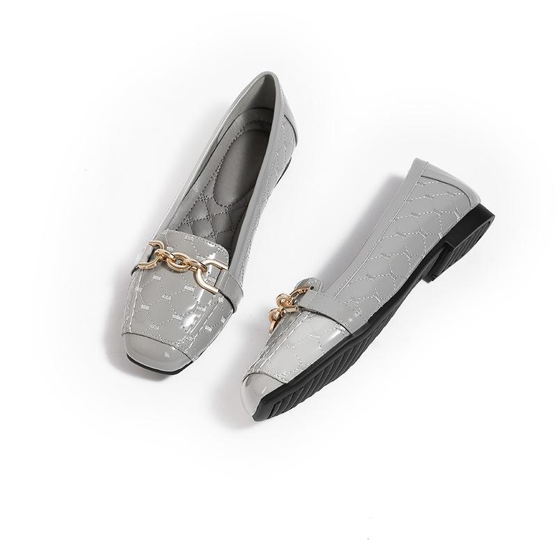 New single shoes women's flat bottom versatile fashion Doudou square head soft leather one patent leather casual versatile