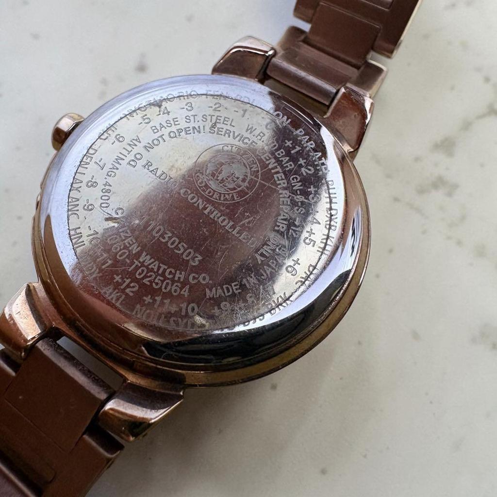 Used Working item Citizen xC Eco Drive pink gold wristwatch with box extra frames available