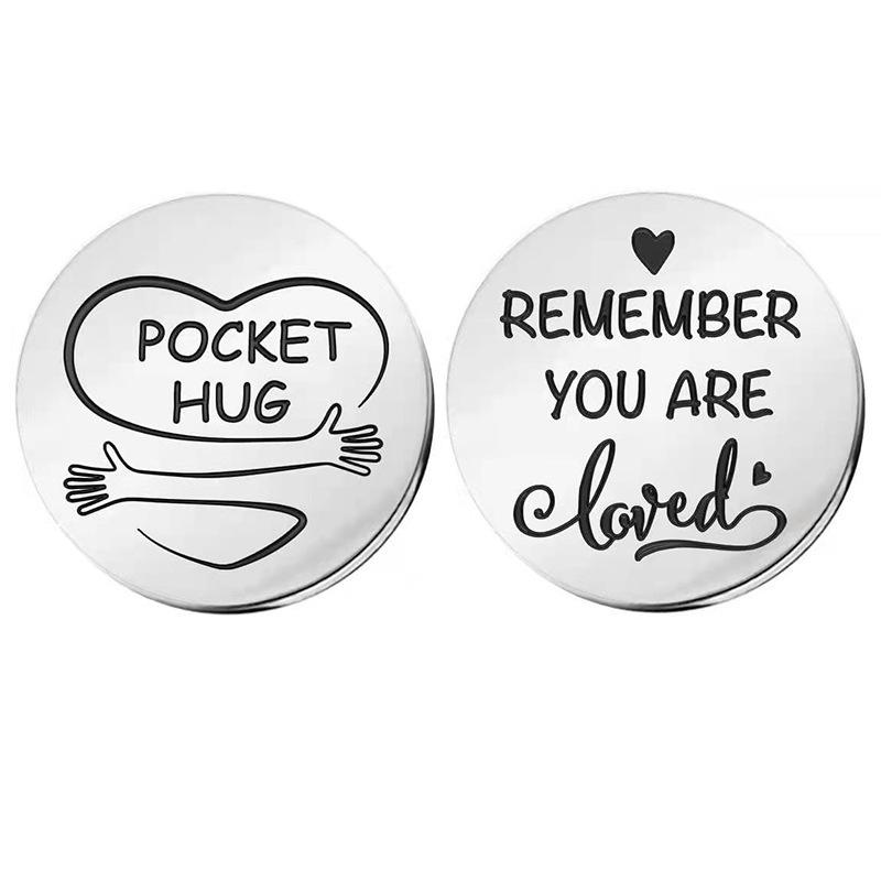 

Gift Hug Blessing Stainless Steel Leather Decision Coin Pendant Stainless Steel Keychain for Mothers Day and Fathers Day Backpack Bag Pendant 3*3CM