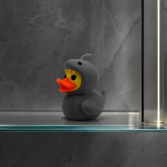 Huaqianguhh 3D-gedruckte Hai-Enten-Figur, Niedliche Gelbe Und Coole Kopfbedeckungs-Ornamente, Mini-Schreibtisch-Spielbare Dekoration für Zuhause und Büro