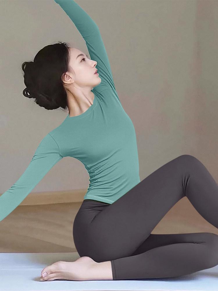 

Women s 2025 High-End Yoga & Pilates Suit: Exquisite Long Sleeve Fitness Set for Autumn/Winter M (100-110 cm)