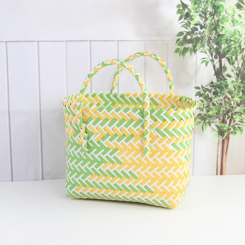 Square hand-held woven basket, plastic woven vegetable basket, waterproof and large-capacity wedding birthday party woven handbag.