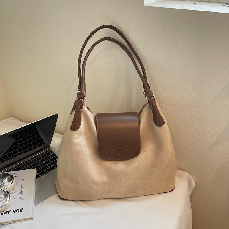 

2025 new large-capacity commuter backpack high-value fashion leisure travel backpack women s shoulder tote bag women хаки