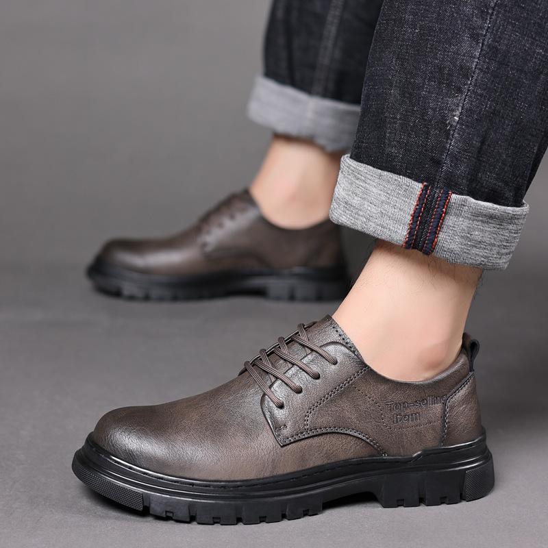 

Men s shoes Outdoor tooling shoes Men s British style small leather shoes Autumn and winter Youth lightweight breathable trendy shoes Low heel 44 сірий колір