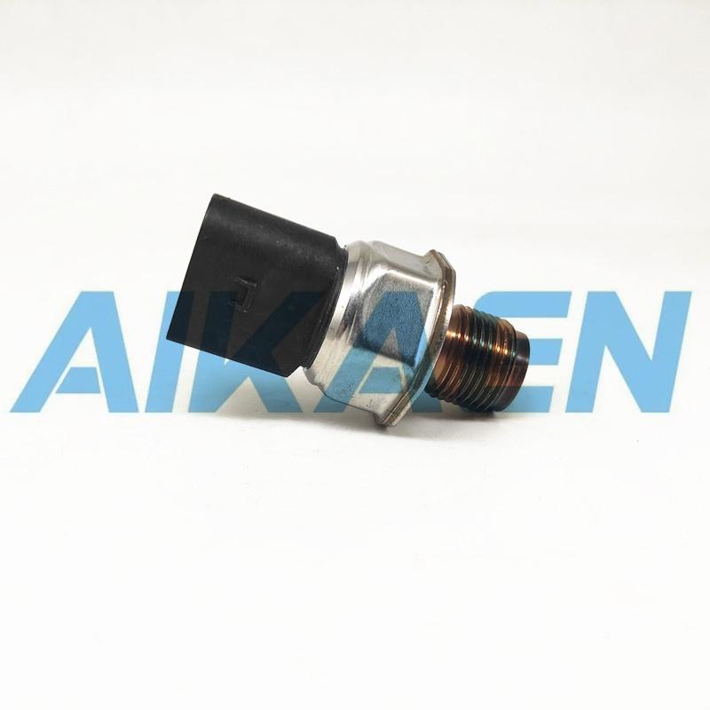 55PP28-01 55PP2801 Original Fuel Rail Pressure Sensor For A4 A5 A6 A7 Q5 Q7 3.0 4.2 TDi 05A906051