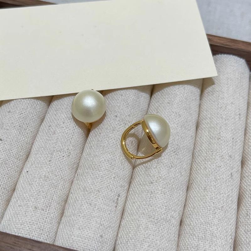 Female Niche High-end Earrings 1 pair of earrings