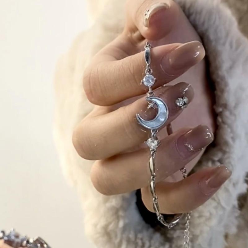 Women's Bracelet with Crescent Stars Inlaid with Zircon Shell Inlaid Moon Silver Jewelry Bangle