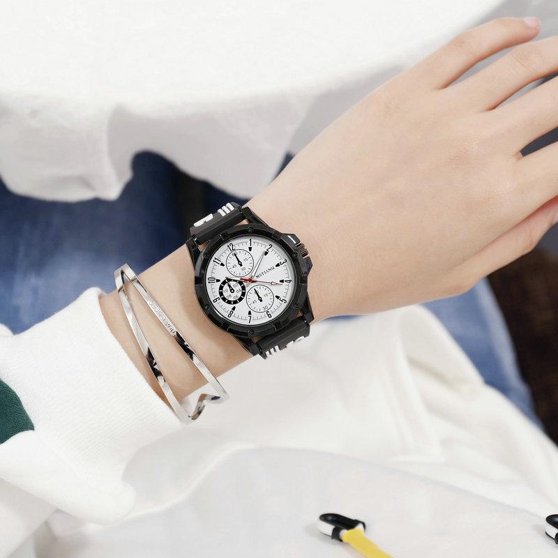 

Silicone Watch Boys And Girls Students Simple Explosive Products Casual Simple Sports Men S Watch