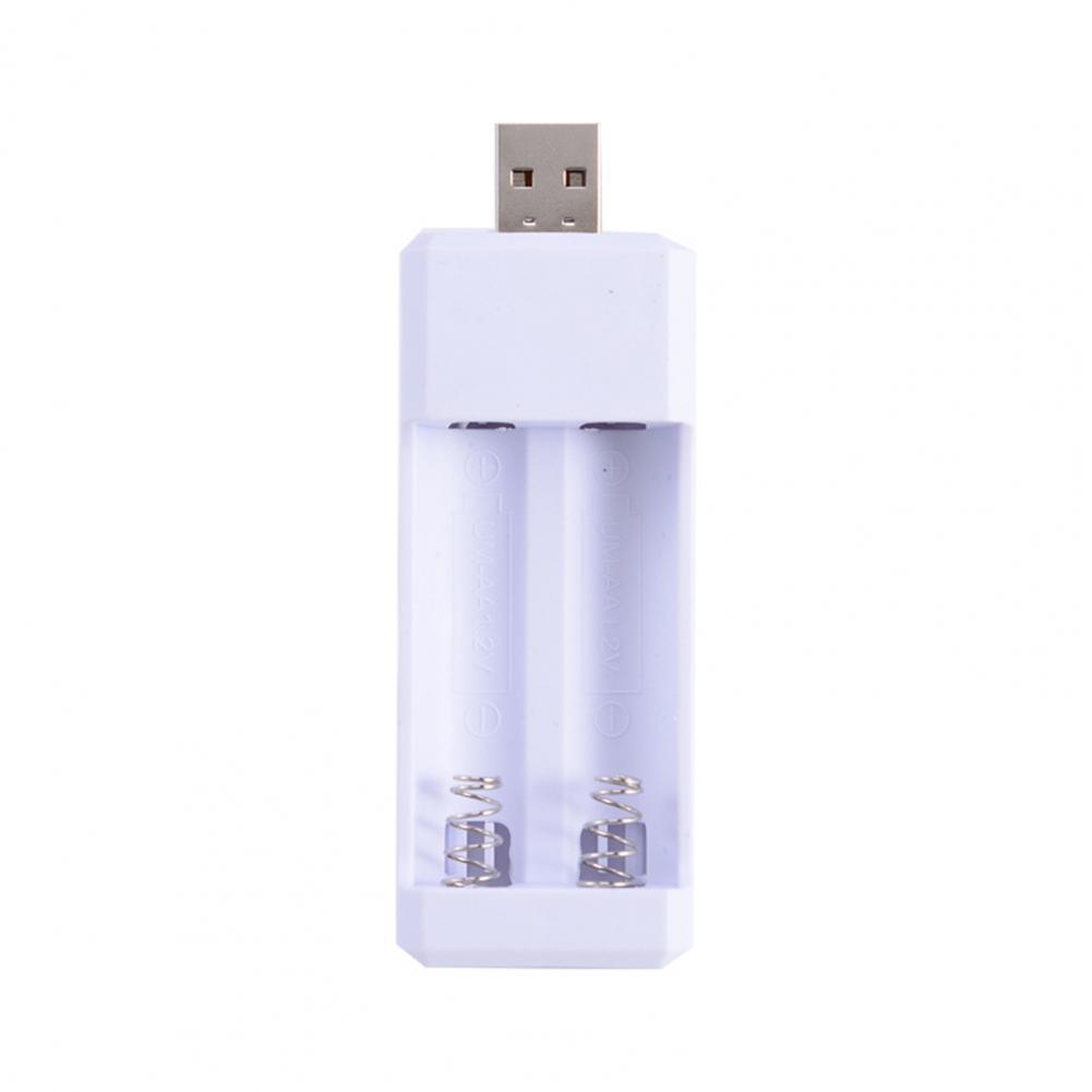 

5V-1A Battery Charger Adapter for AA/AAA 2 Slots USB Port Battery Charger Fast Charging білий