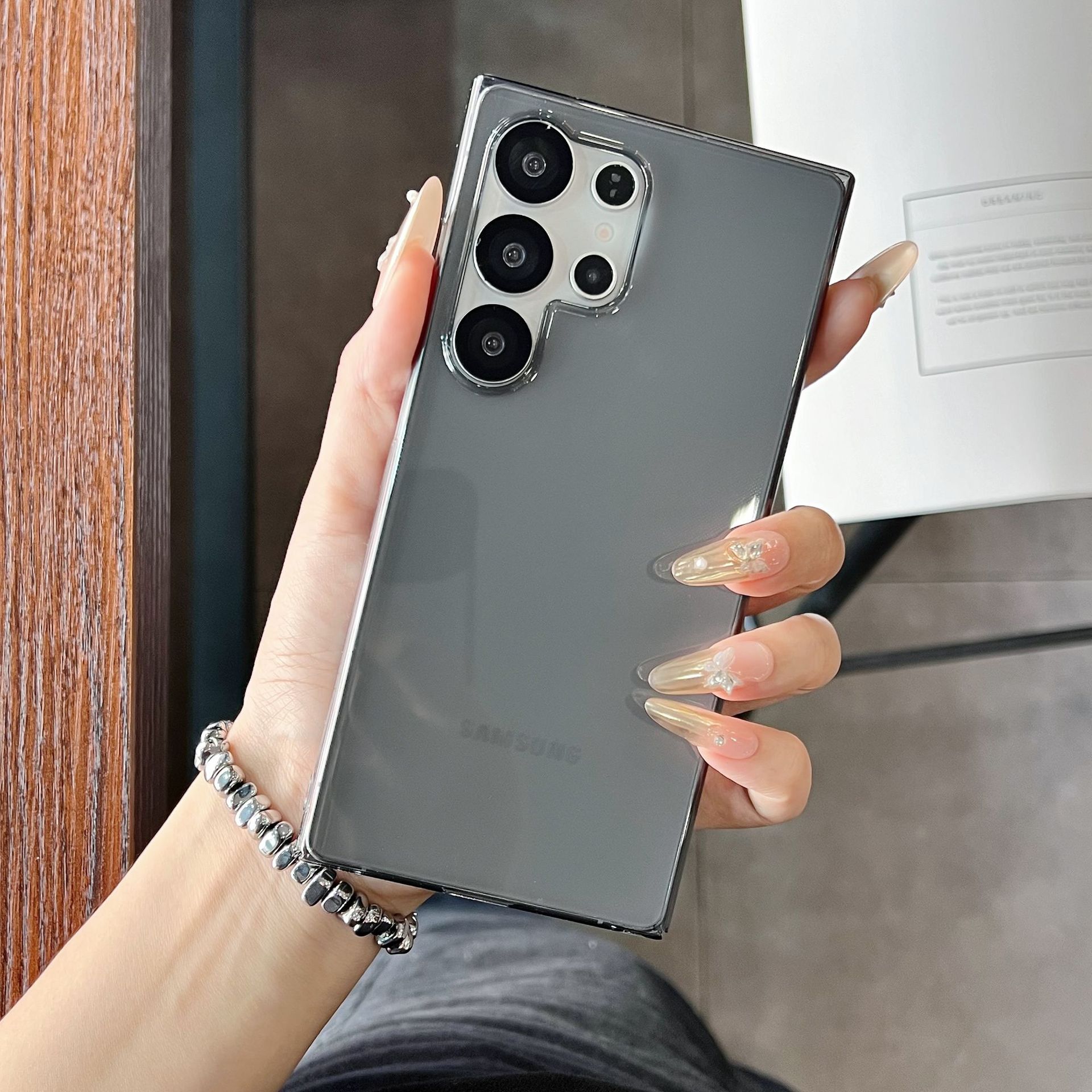 

Samsung S25ultra High Magnetic Suction Phone Case Suitable for S25 S24 Ice-transparent High Level Protective Cover Anti Fall S21 S25EDGE