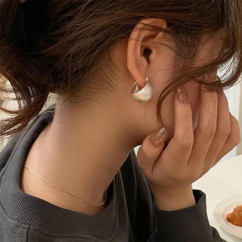 2024 Trendy Brushed Metal Ear Cuff & Round Ball Stud Earrings for Women – Simple, Versatile, High-End Style.