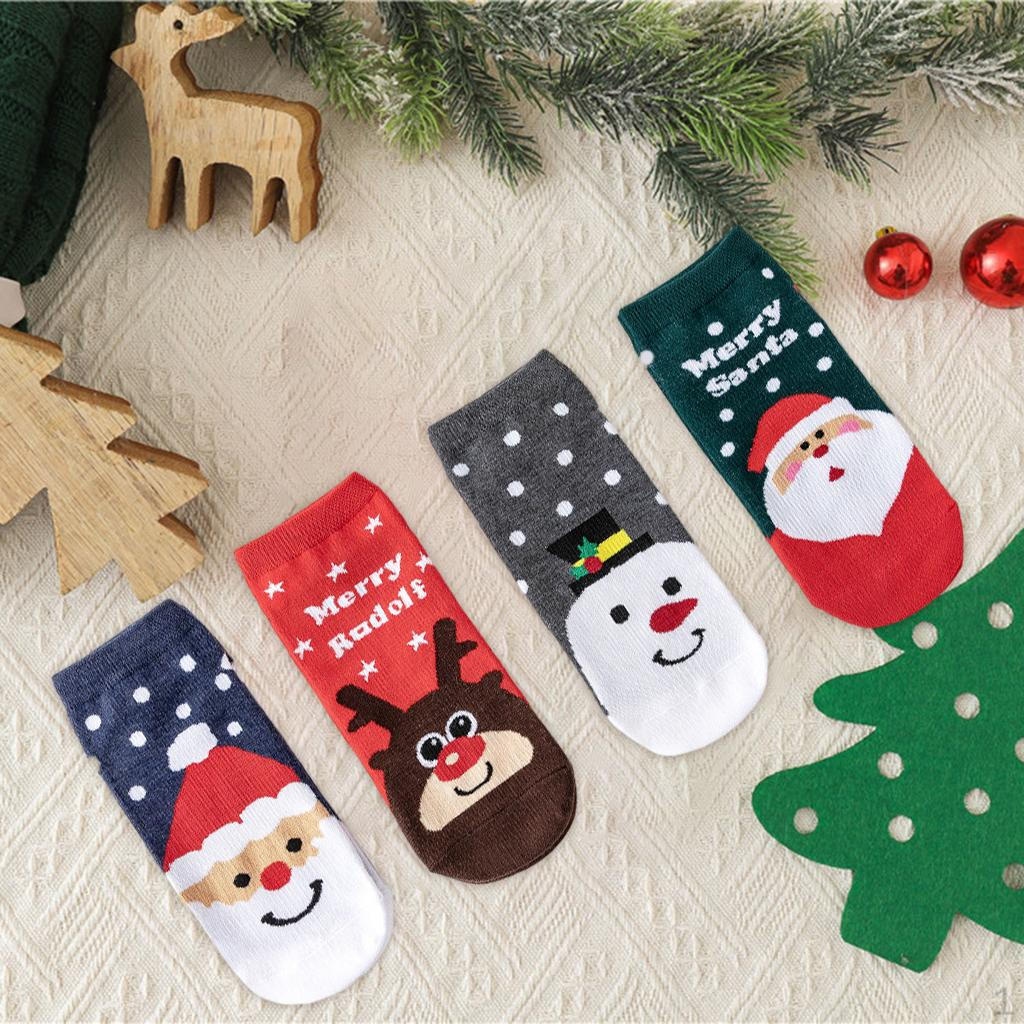 4 Pairs Breathable Fashion Ankle Socks Holiday Chrismas Short Sock Snowman Elk Pattern Low Crew