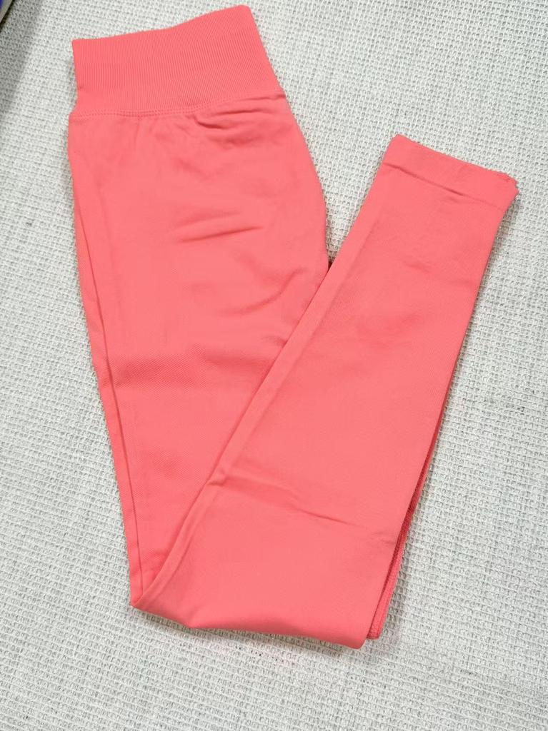 Yoga Seamless Ruffled Waist Butt-Lifting Cropped Pants