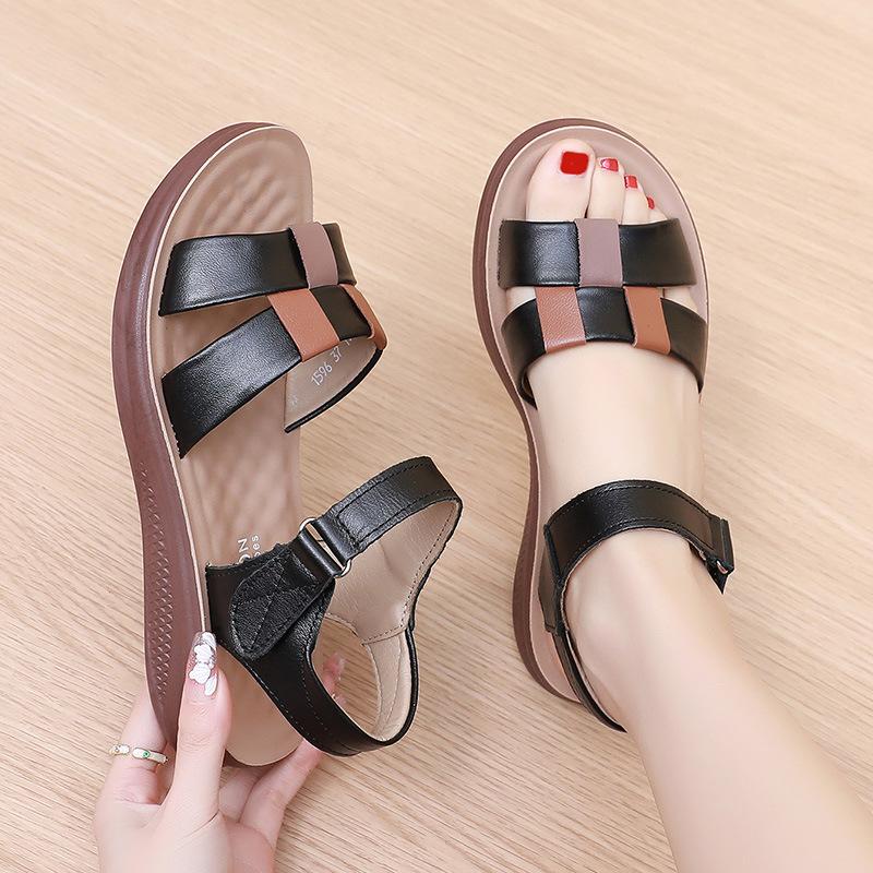 Summer New Top Leather Mom Sandals Comfortable Soft Bottom Flat Middle Aged Women's Shoes