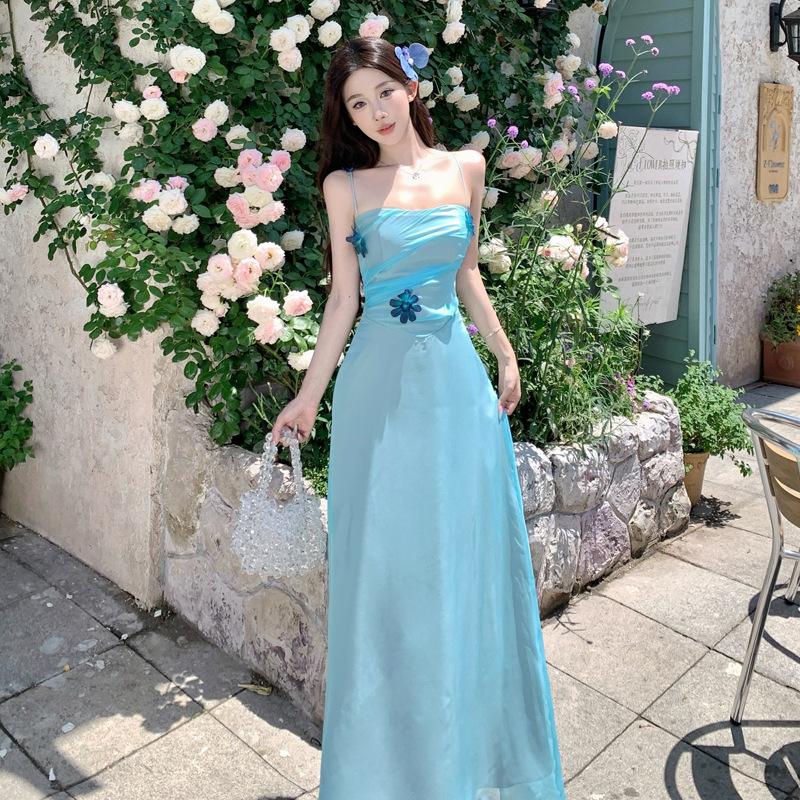 New Niche Waist Suspender Dress Women's Summer Design Sense Medium and Long Handmade Flower Vacation Skirt
