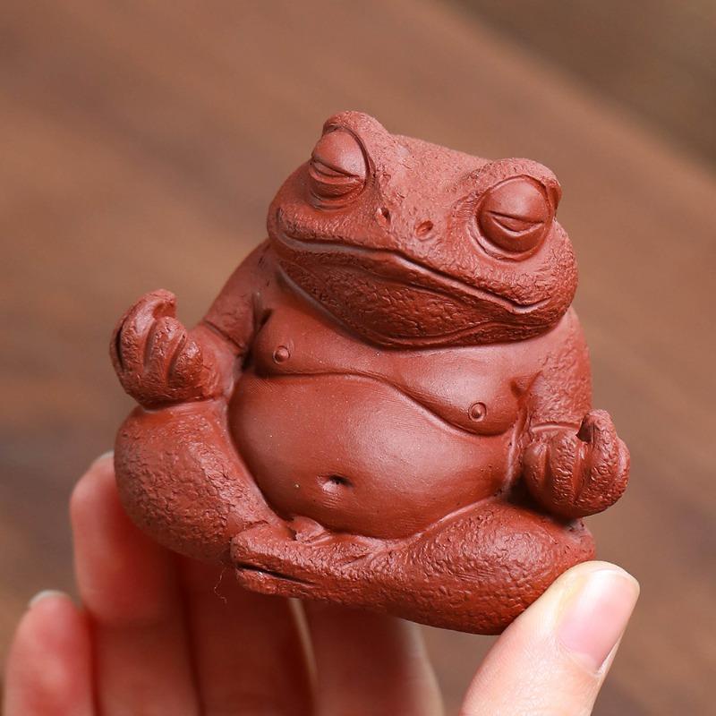 Purple Sand Tea Pet Ornament Buddhist Three-legged Golden Toad Sculpture Accessories Tea Set Can Be Raised
