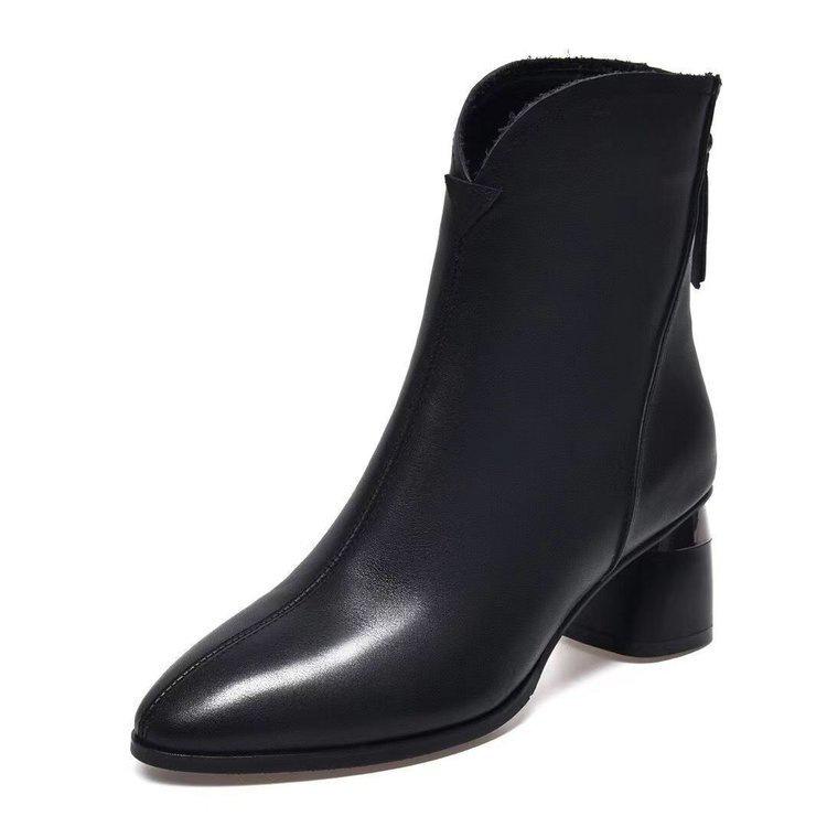 Short boots, foreign gas single boots, women's 2025 autumn and winter new pointed thick heel medium tube boots, medium heel velvet warm women's leat