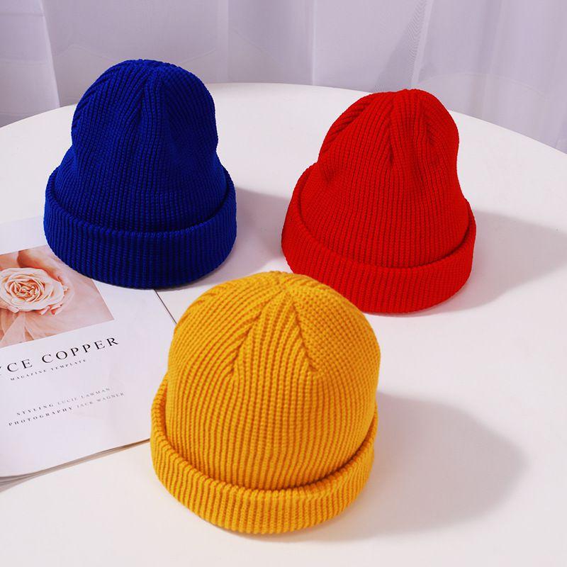 Stylish Unisex Cuff Beanie For Winter Outdoor Activities In Solid Color