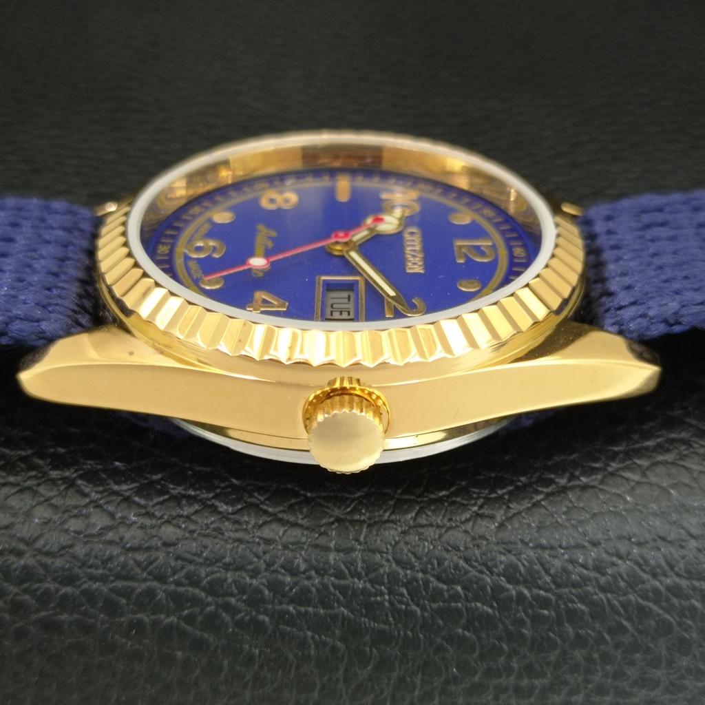 VINTAGE REFURBISHED CITIZEN AUTOMATIC 8200 JAPAN MENS BLUE DIAL WATCH a445351-1