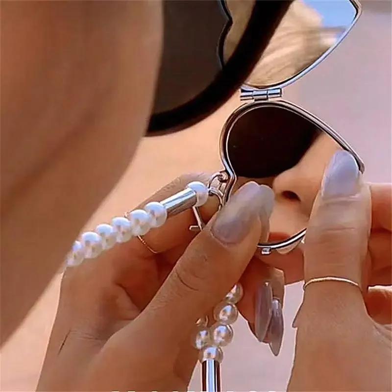 Langt motekjede med stort speil Hjerteanheng Kvinner Pearl Shoudler-kjede Personlighet Smykker Bryllupsfesttilbehør