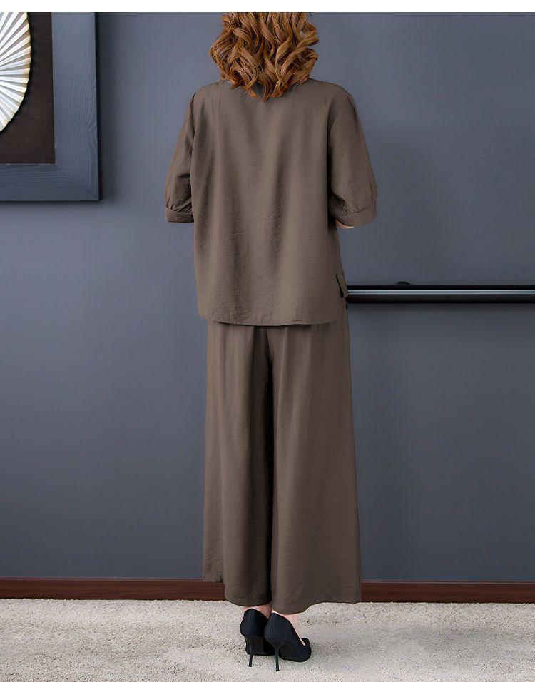 Stylish Cotton Linen Summer Outfit Set for Middle-aged Women - Short Sleeve Top 2026