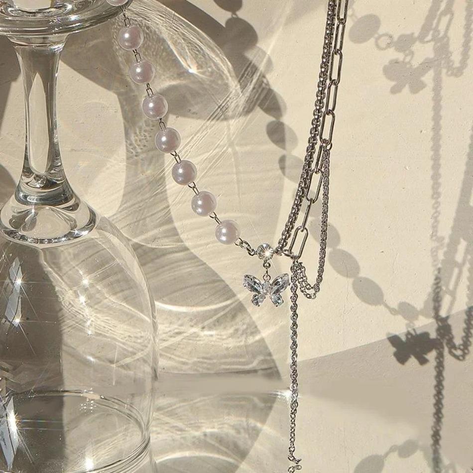 French Retro Hip-hop Collarbone Chain Women's Spicy Girl Pearl Necklace Ins Niche Design Light Luxury Accessories Pendant