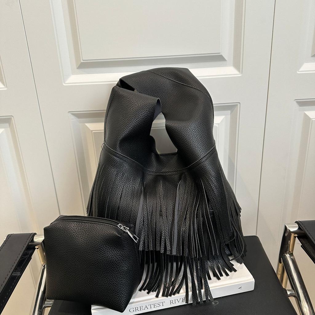 Retro Trendy Fringed Bag Women's Bag 2025 New Casual Large-capacity Underarm Shoulder Portable Bucket Bag
