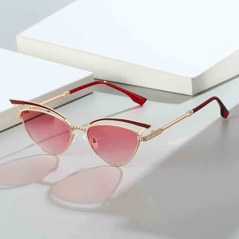 Fashion Retro Sunglasses Hollowed Sexy Cat Eye Sunglasses Women Trends Luxury Brand Design Sun Glasses  Shades Eyewear Uv400