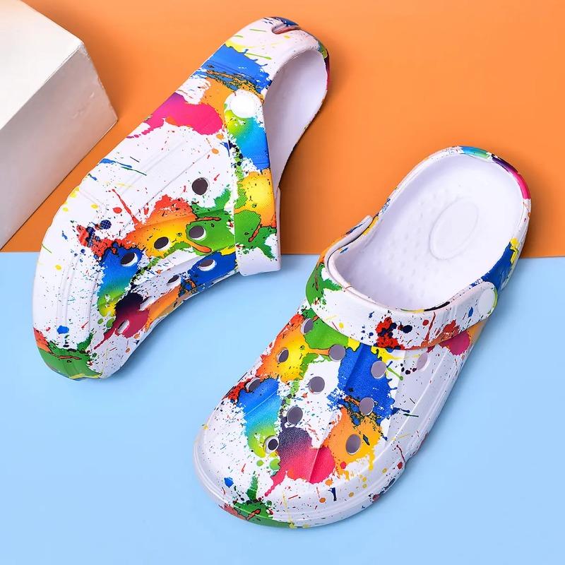 Fashion 2025 New Cave Shoes Women's Summer Wear Non-slip Beach Soft Sole Internet Celebrity Couple Printed Baotou Sandals