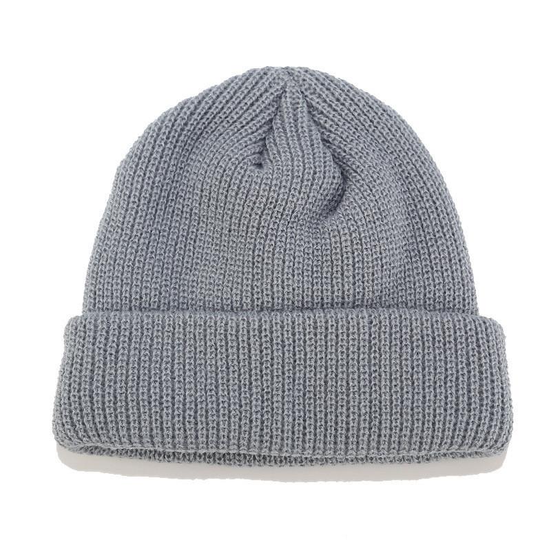 Plain Color Beanie For Men And Women With Soft Warmth And Urban Look